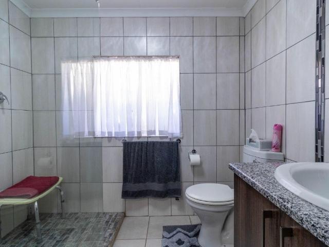 House for sale in Vosloorus, Gauteng