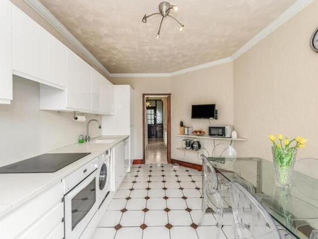 House for sale in Chingford, Greater London