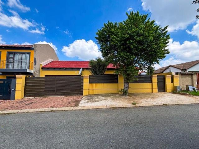 House for sale in Vosloorus, Gauteng