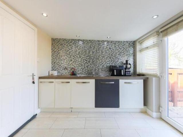 House for sale in Meanwood, West Yorkshire