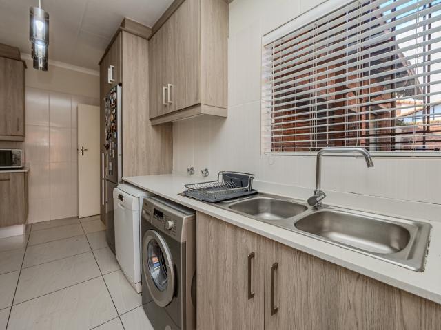 House for sale in Paulshof, Alexandra