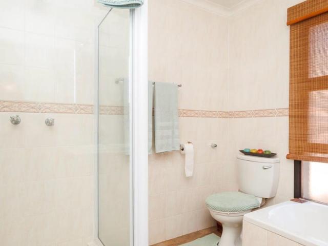 House for sale in Hartbeespoort Dam Nature Reserve, North West