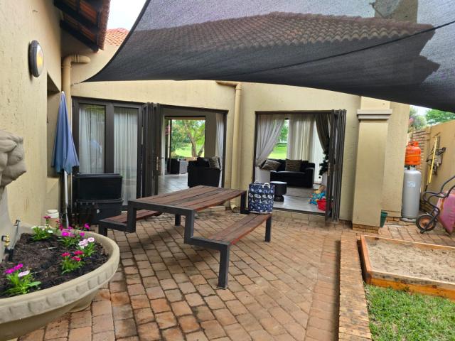 House for sale in Hartbeespoort Dam Nature Reserve, North West