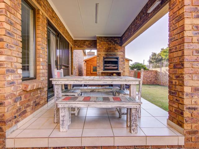 House for sale in Kempton Park, Pomona