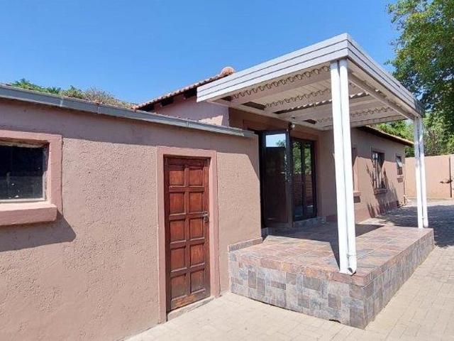 House for sale in Waterkloof, Gauteng