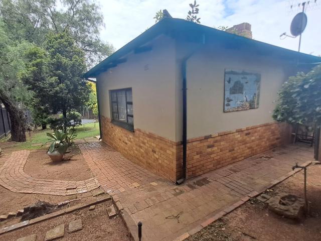 House for sale in Waterkloof, Gauteng