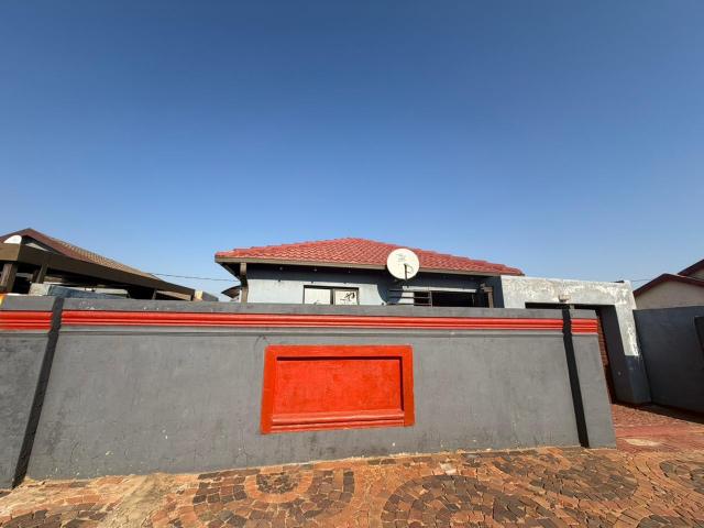 House for sale in Soweto, Gauteng