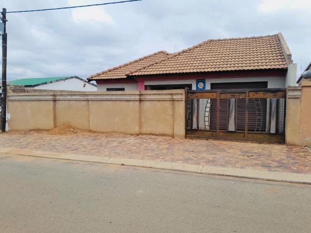 House for sale in Soweto, Gauteng