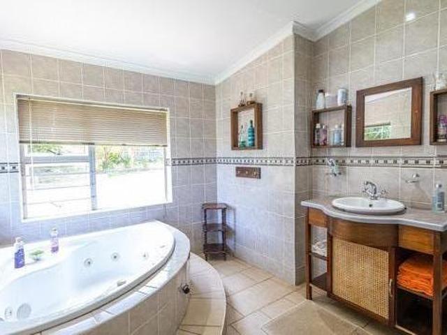 House for sale in Ugu District Municipality, Kwazulu-natal