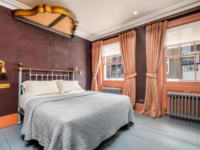 House for sale in South Kensington, Greater London