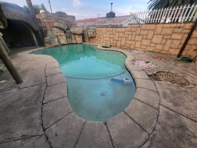 House for sale in Vosloorus, Gauteng