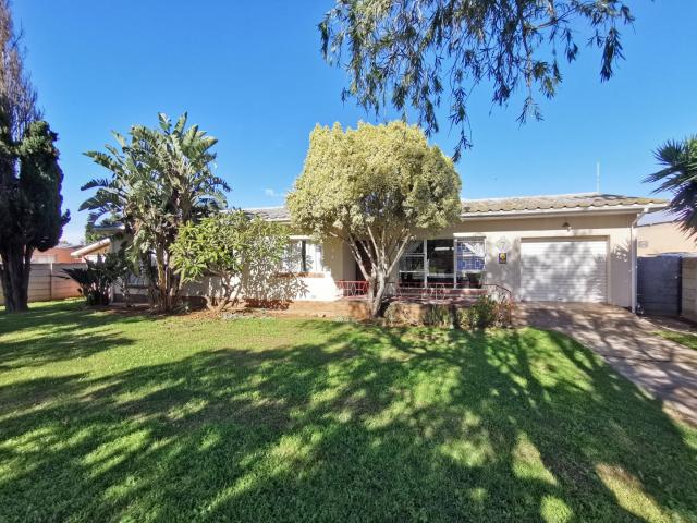 House for sale in Despatch, Eastern Cape