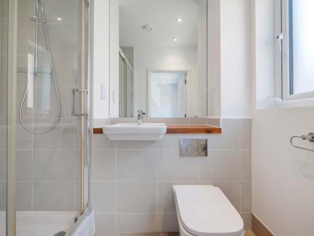 House for sale in Brentford End, Greater London