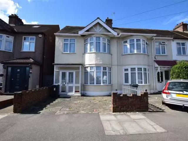 House for sale in Shadwell, Chadwell Heath
