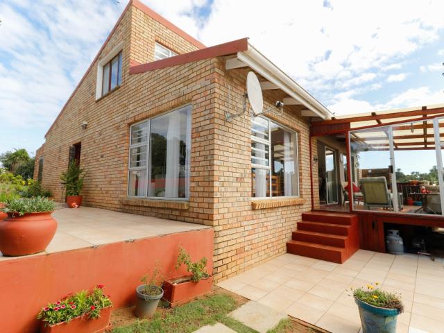 House for sale in Bushmans River Mouth, Eastern Cape