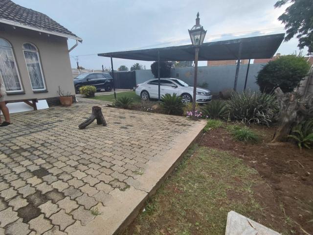 House for sale in Vosloorus, Gauteng