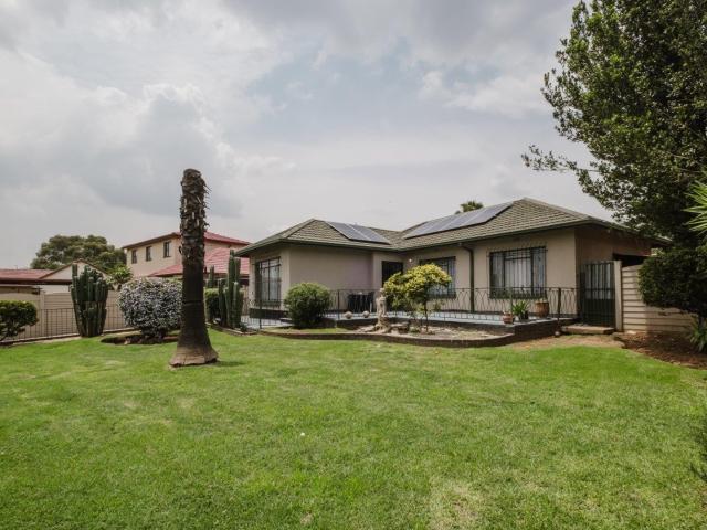House for sale in Vosloorus, Gauteng