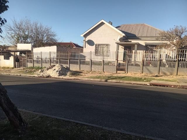 House for sale in Vosloorus, Gauteng