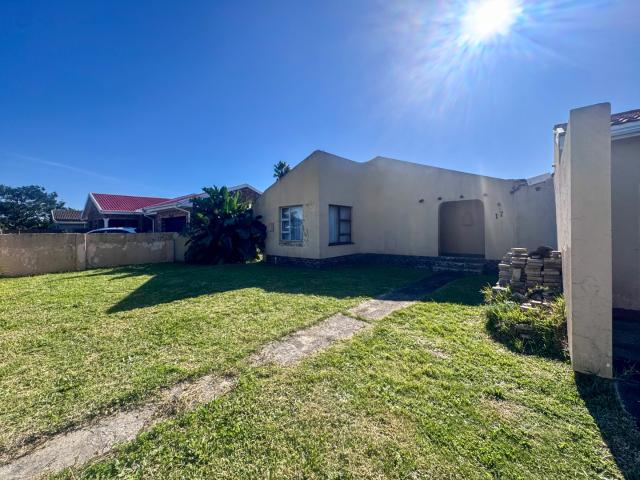 House for sale in Beachview, Eastern Cape