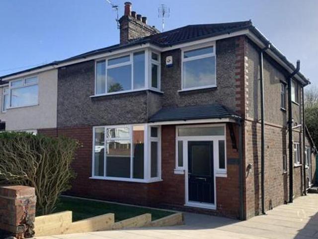 House for sale in Halton
