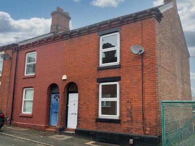 House for sale in Halton