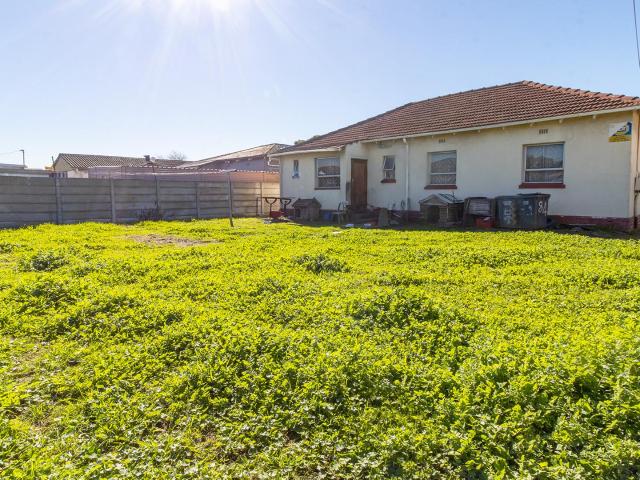 House for sale in Goodwood, Western Cape