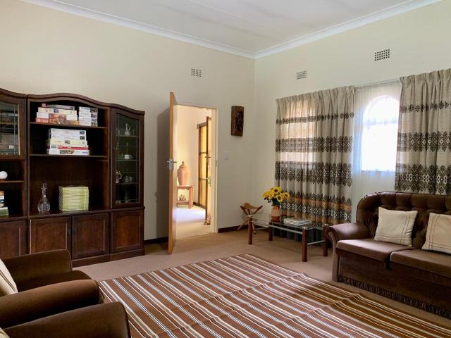 House for sale in Hartbeespoort Dam Nature Reserve, North West