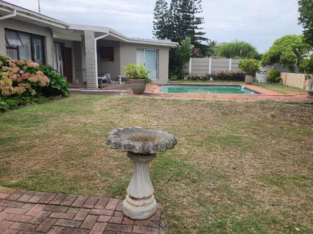 House for sale in Beachview, Eastern Cape