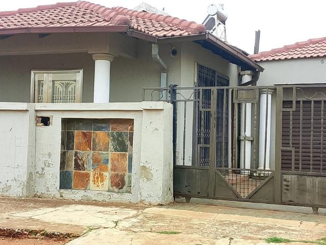 House for sale in Sebokeng