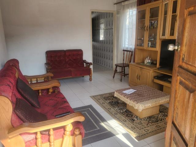 House for sale in Chatsworth, Kwazulu-natal