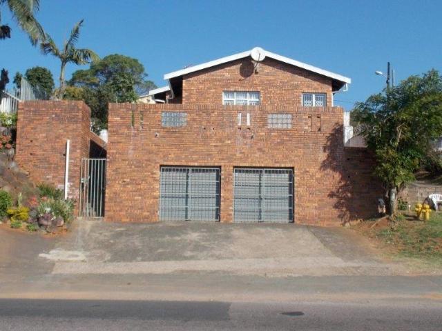 House for sale in Chatsworth, Kwazulu-natal