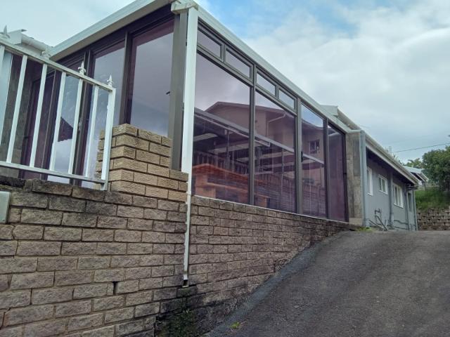 House for sale in Chatsworth, Kwazulu-natal