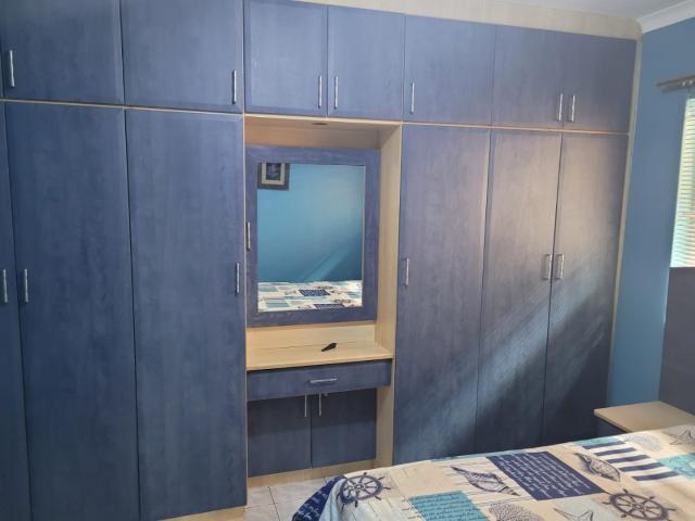 House for sale in Chatsworth, Kwazulu-natal