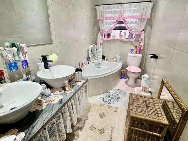 House for sale in Dr Kenneth Kaunda, North West