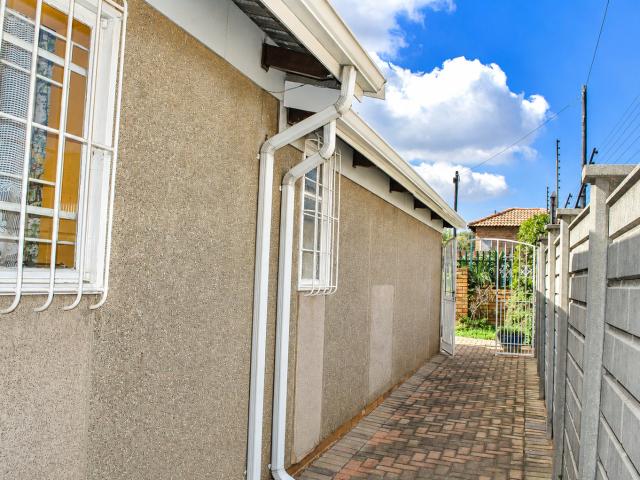 House for sale in Vosloorus, Gauteng