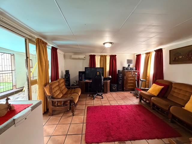 House for sale in Frances Baard, Northern Cape