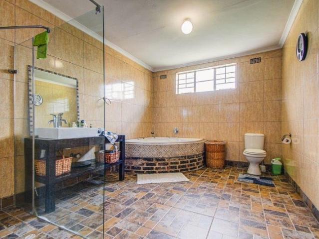 House for sale in Kempton Park