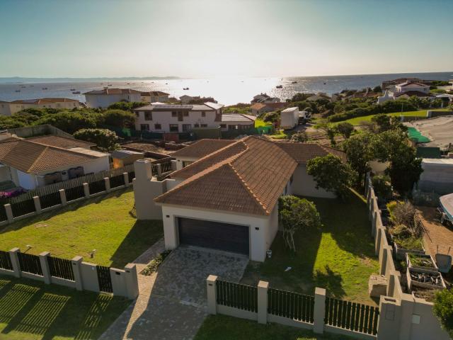 House for sale in Cape St Francis, Eastern Cape