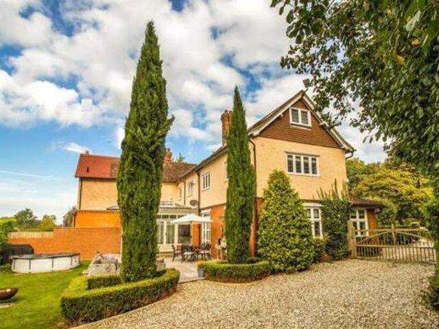 House for sale in Lyons, Greater London