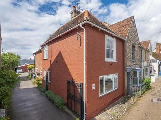 House for sale in Chelmondiston, Suffolk