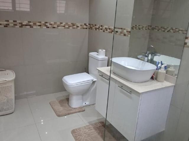 House for sale in Mount Moreland, Kwazulu-natal