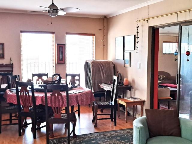 House for sale in Table View, Western Cape