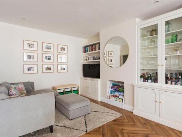 House for sale in Forest Gate, Greater London