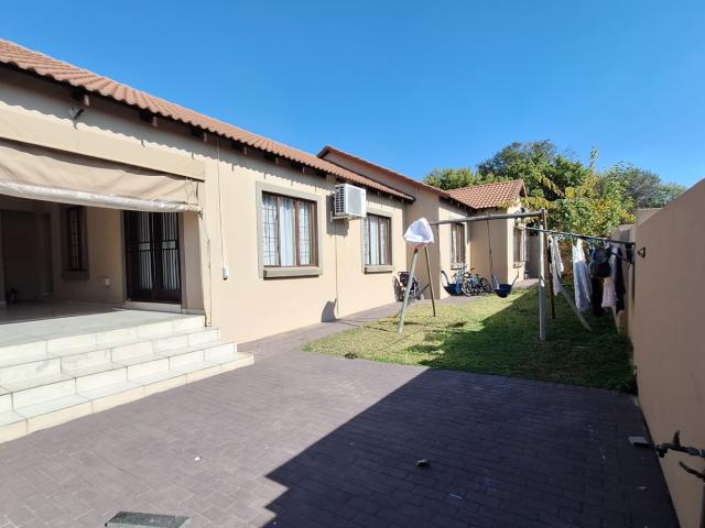 House for sale in Olievenhoutbos, Gauteng