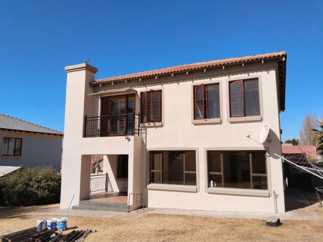 House for sale in Olievenhoutbos, Gauteng