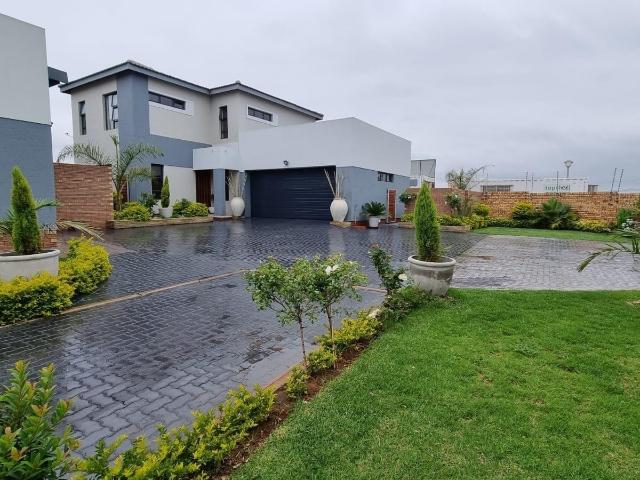 House for sale in Olievenhoutbos, Gauteng