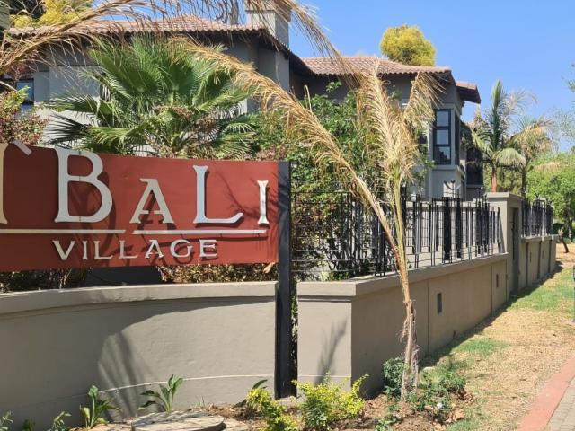 House for sale in Hartbeespoort Dam Nature Reserve, North West