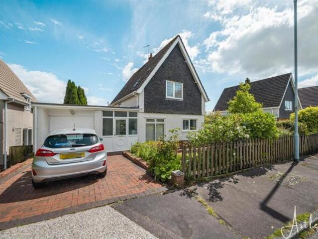 House for sale in Huddersfield, Kirklees