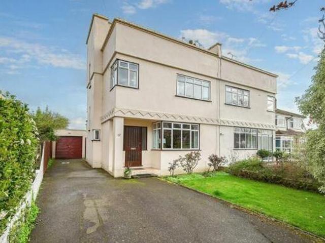 House for sale in Epping