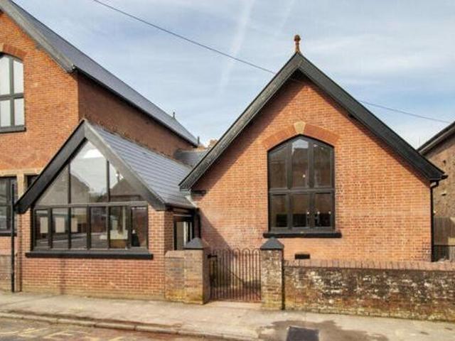 House for sale in Hawkenbury, Sandown Park